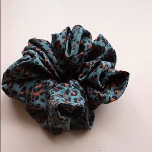 Blue cheetah oversized hair scrunchie